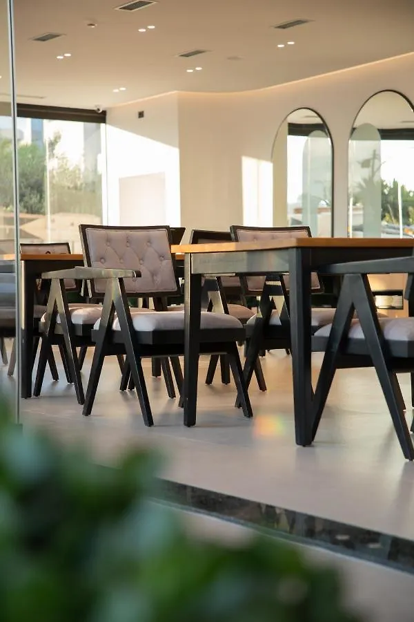 Colosseum Hotel Ksamil