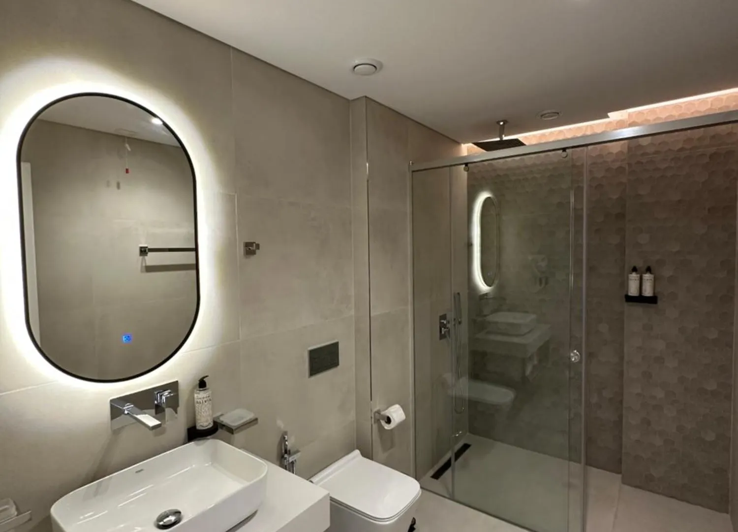 Colosseum Hotel Ksamil