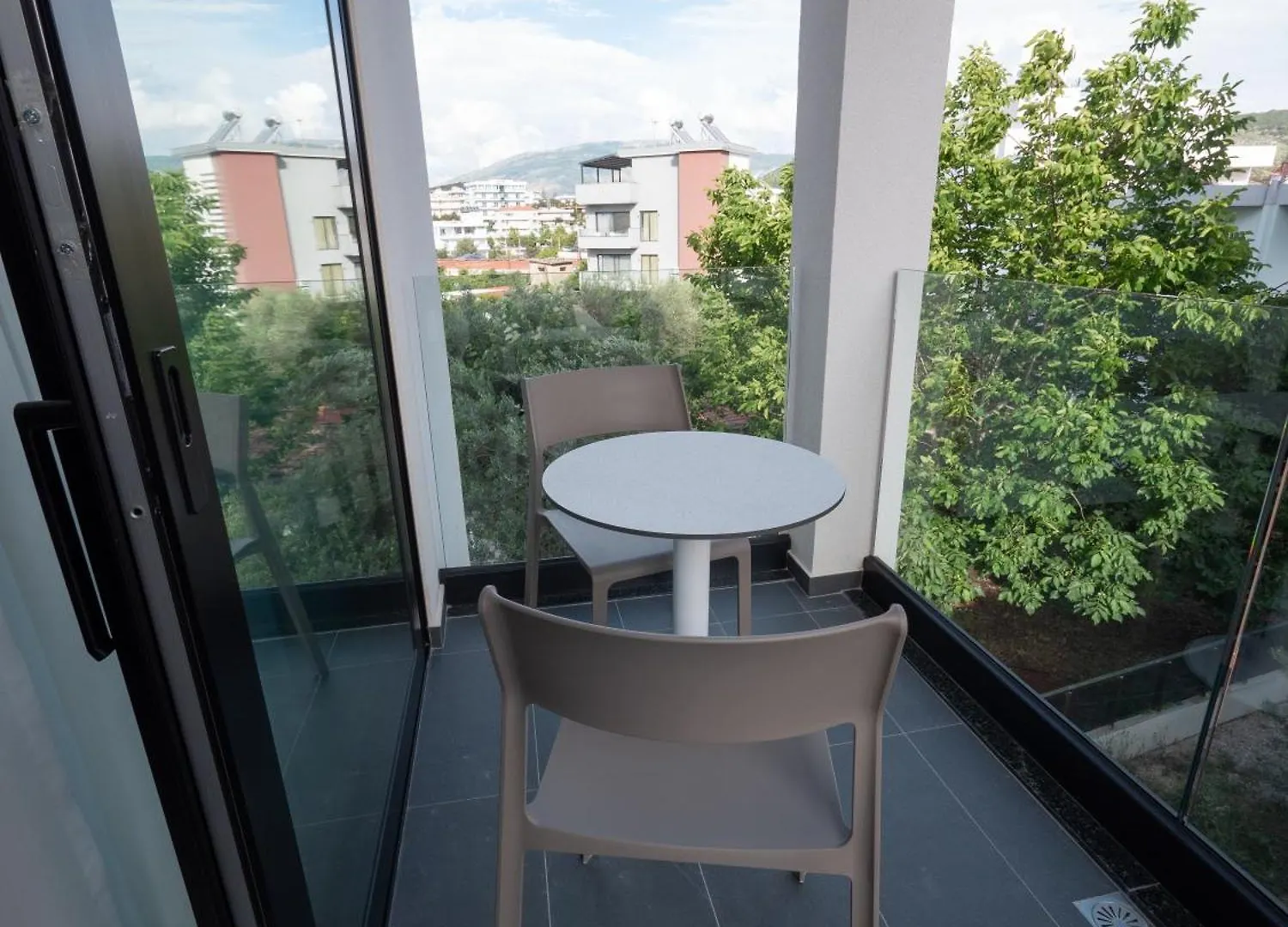 Colosseum Hotel Ksamil