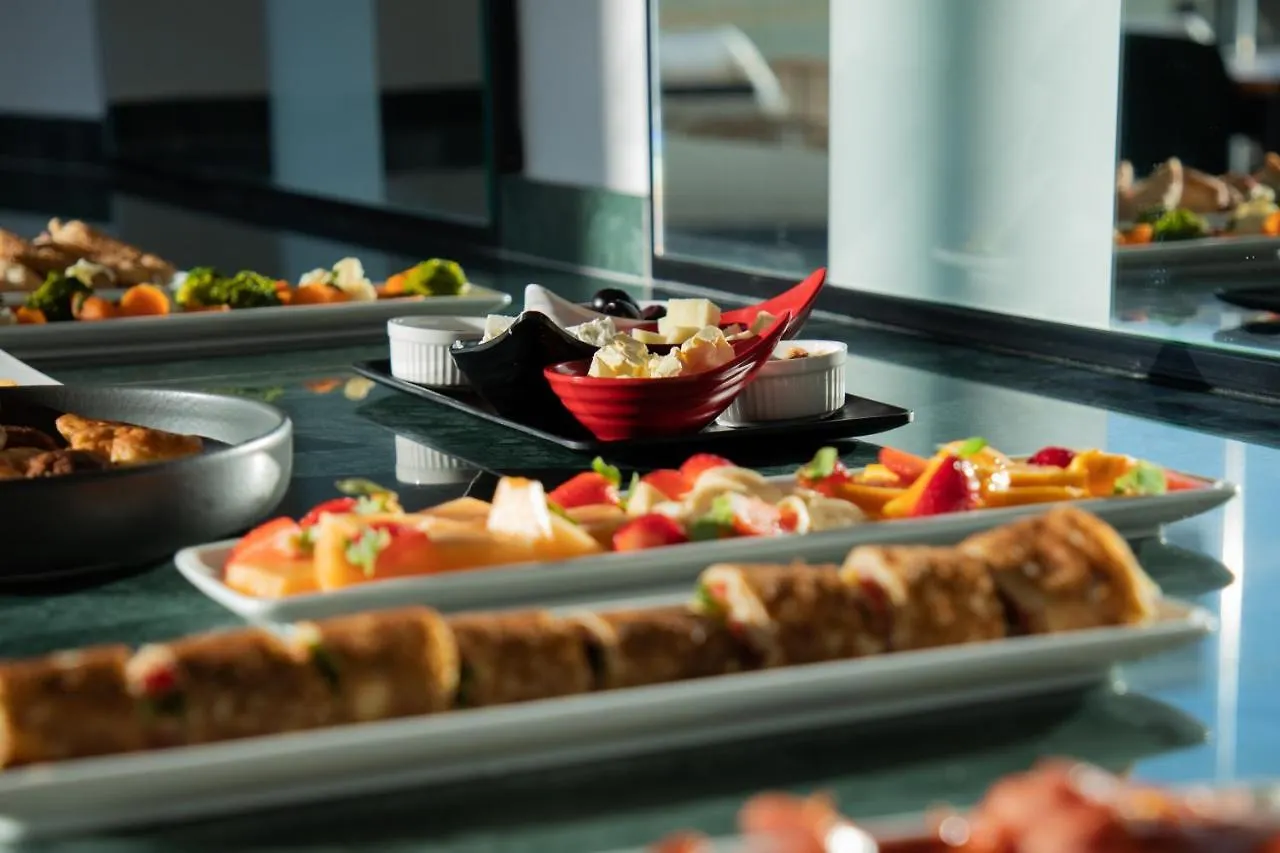 ****  Colosseum Hotel Ksamil Arnavutluk